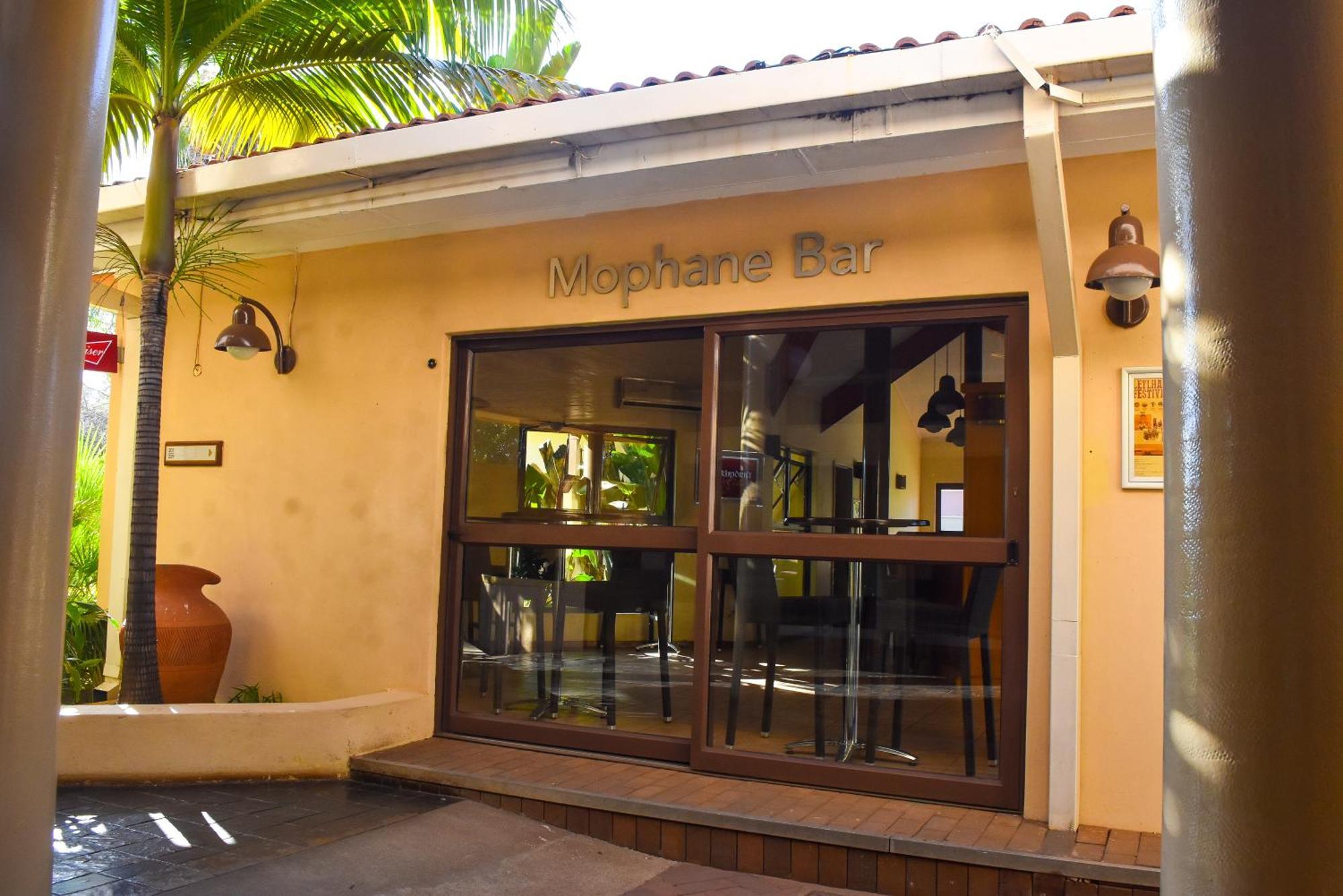 Cresta Bosele Hotel Selebi-Phikwe Buitenkant foto